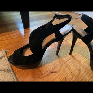 Jessica Simpson 5 inch platform heels